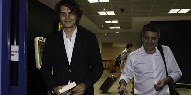 Enes Ünal, Manchester'da